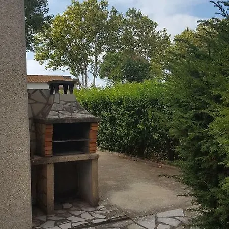 Holiday home Maison De 2 A 6 Personnes Au Bord De L'herault *